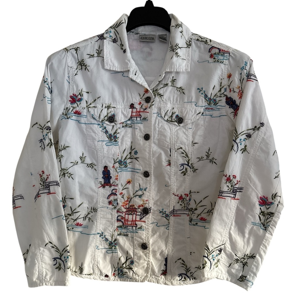 Chicos Design Woman’s White Jacket Sz 1 Colorful Embroidery Snap Buttons